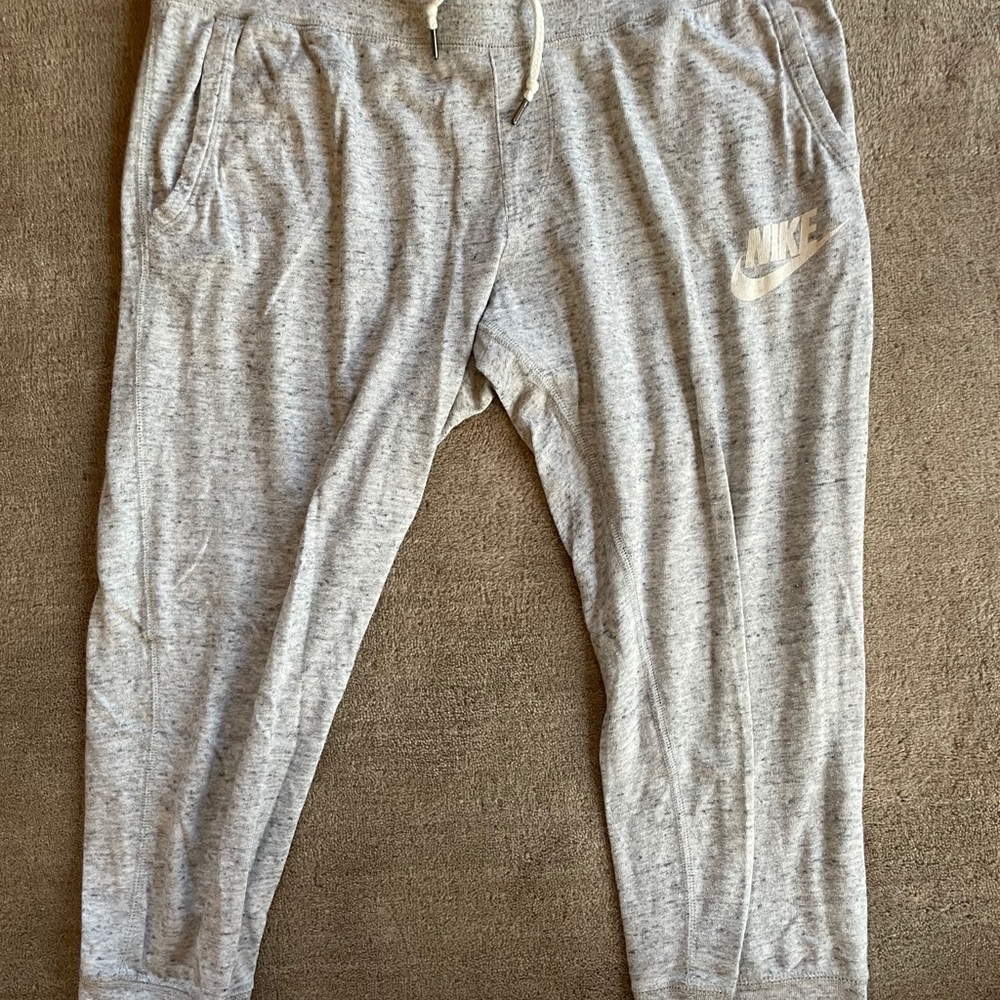 Women’s Nike crop joggers